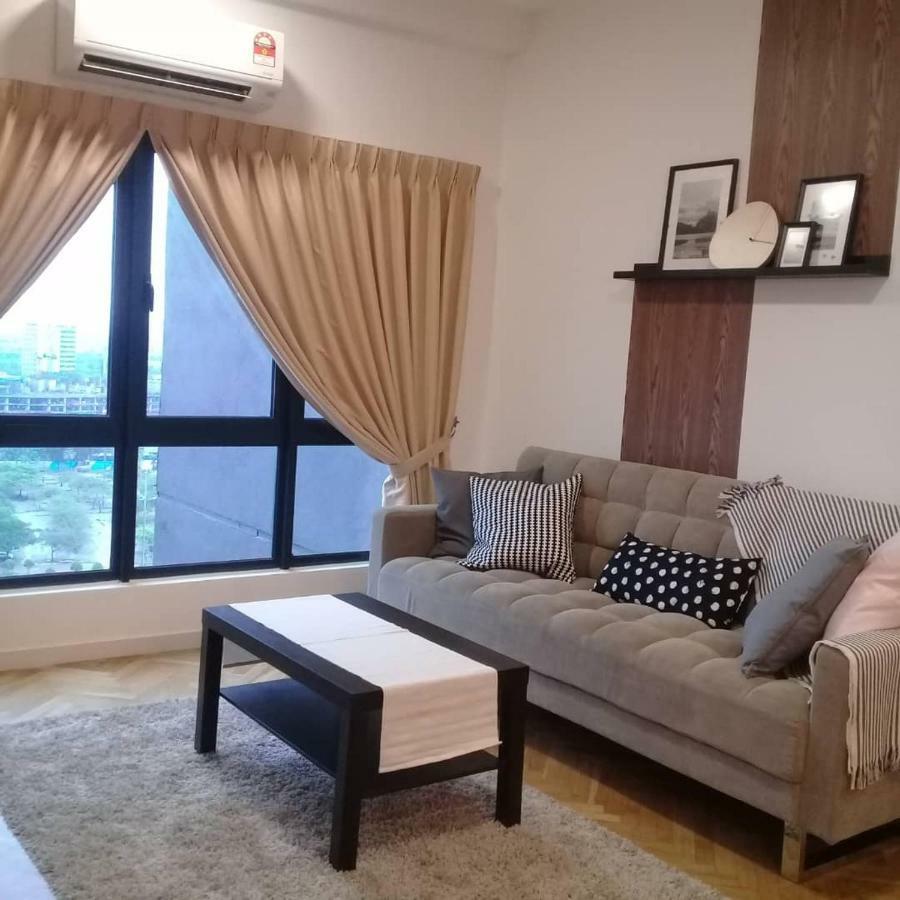 Adore Homestay@Emira Seksyen 13 Shah Alam, Msu, Stadium, Aeon Mall Extérieur photo